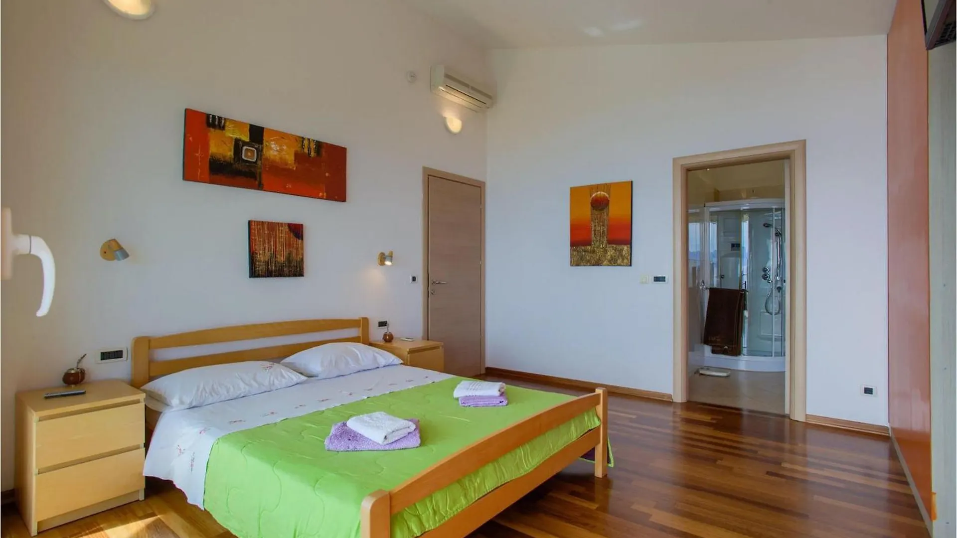 Holiday home Villa House Iver Zurkovo Croatia